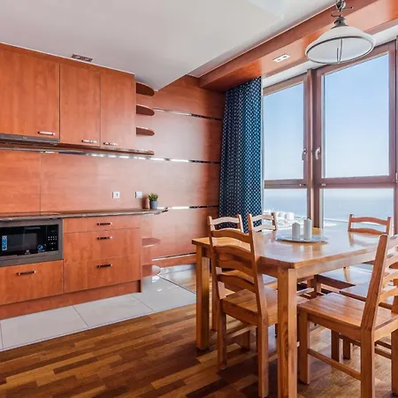 Golden Apartments&sea Tower 公寓 格丁尼亚